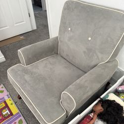 Rocking Chair For Nursery 