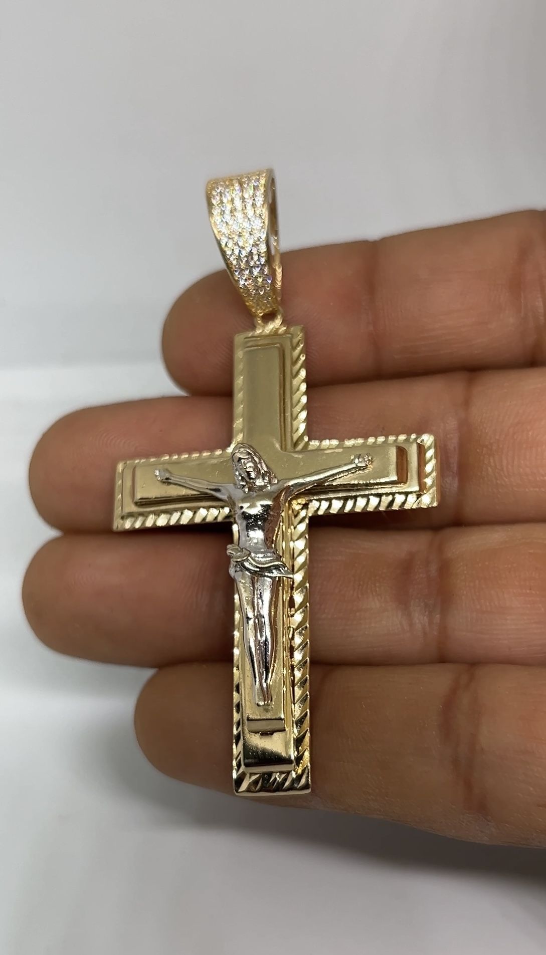 14k Gold Pendant