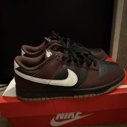 Nike Dunks 