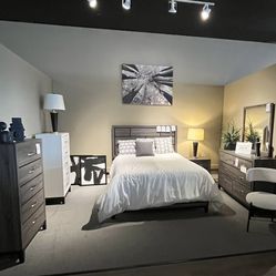 Grey 4PC Queen Bedroom Set