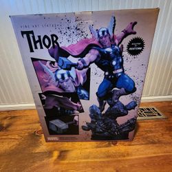 KOTOBUKIYA Fine Art Statue MARVEL UNIVERSE AVENGERS THOR Cold Cast Figure