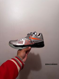 All Star Galaxy KD 4 Shoes Jordan’s Jordan LeBron Bape Supreme Yeezy Off White 