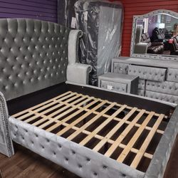 Four Piece Queen Bedroom Set Queen Bed Frame Dresser Mirror And Nightstand