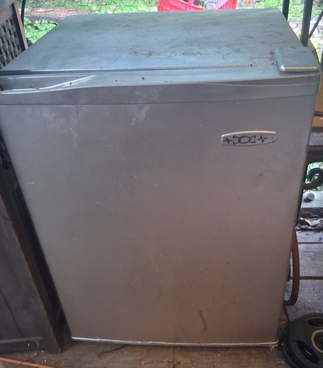Small Refrigerator