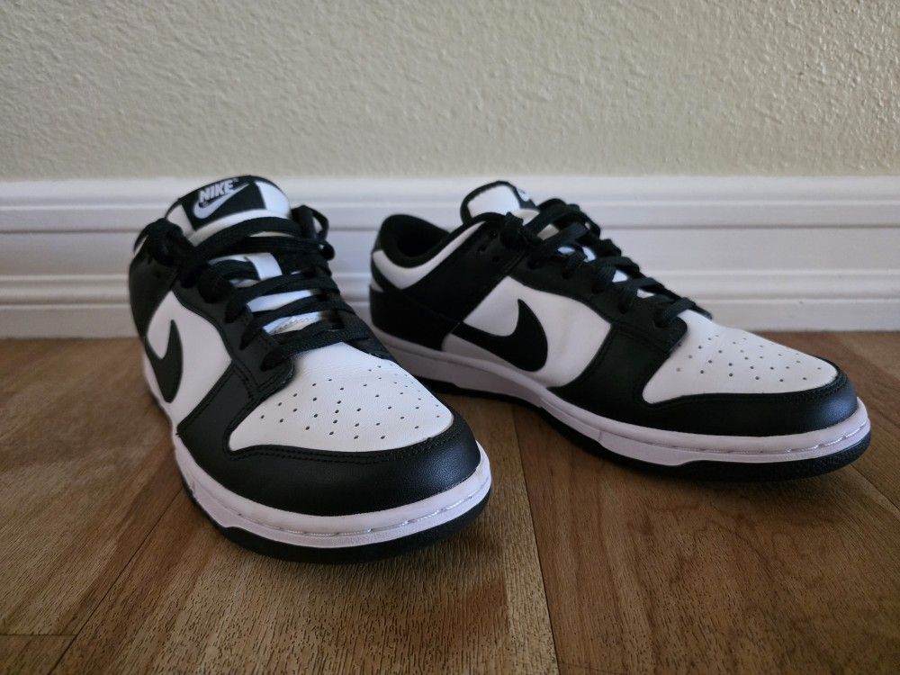 Mens Nike Dunk Low Retro Panda Sneakers/ Size 9.5
