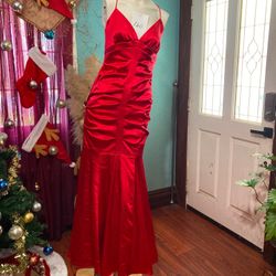 Vestido Rojo de Gala