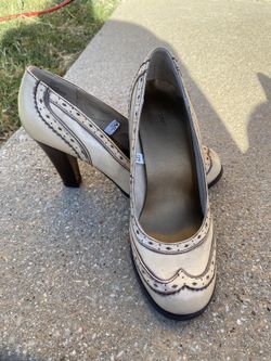 Women’s Mossimo Tan Heels