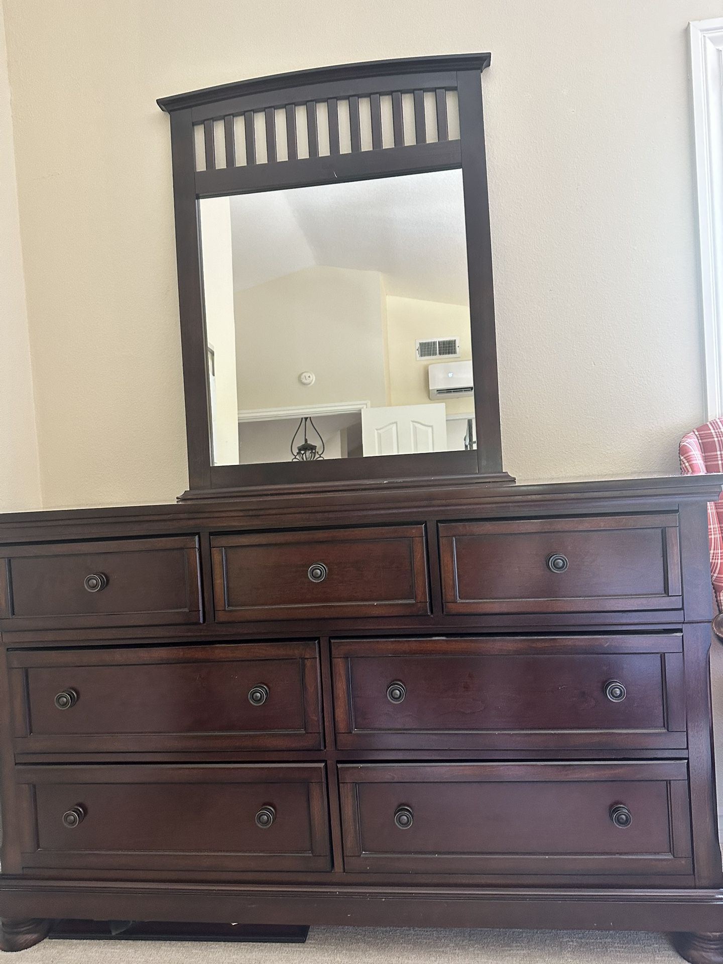 Bedroom Furniture Set
