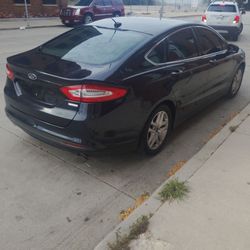 Ford Fusion Black 4-Door Sedan