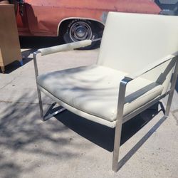 Mid Century Accent Chair