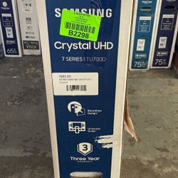 SAMSUNG UN70TU700DB 70Class TU Smart TV IIC
