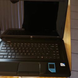 Hp 2000 lap top like new