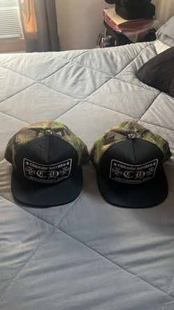 camo and black Chrome heart hats