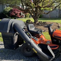 Ariens Riding Mower Briggs Stratton Motor Grass