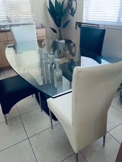 Mesa cristal 4 sillas