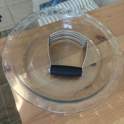 Pyrex Pie Plate And Dough Kneader