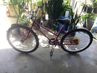 26” Mountain Schwin Bike For Womens 7 Speeds Excellent Condition $120