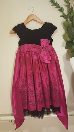 Beautiful girls party dress 8 $20 In Tracy