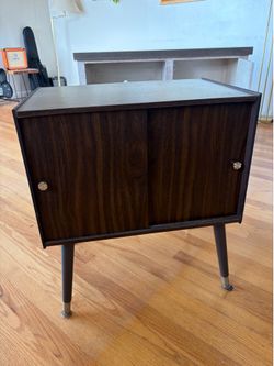 Record Player Stand / Console