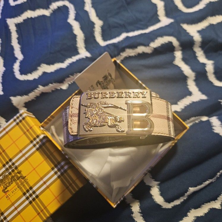 Burberry Leather Belt for Sale in Victorville, CA - OfferUp