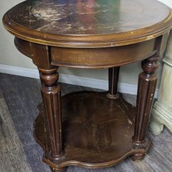 Round end table 