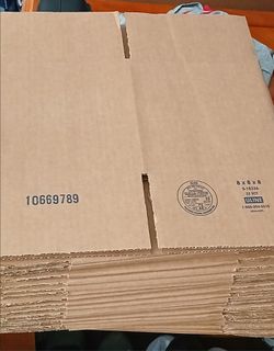 Uline 32 Ect 8x8x8 Shipping Boxes. Pack of Ten. New Unused.