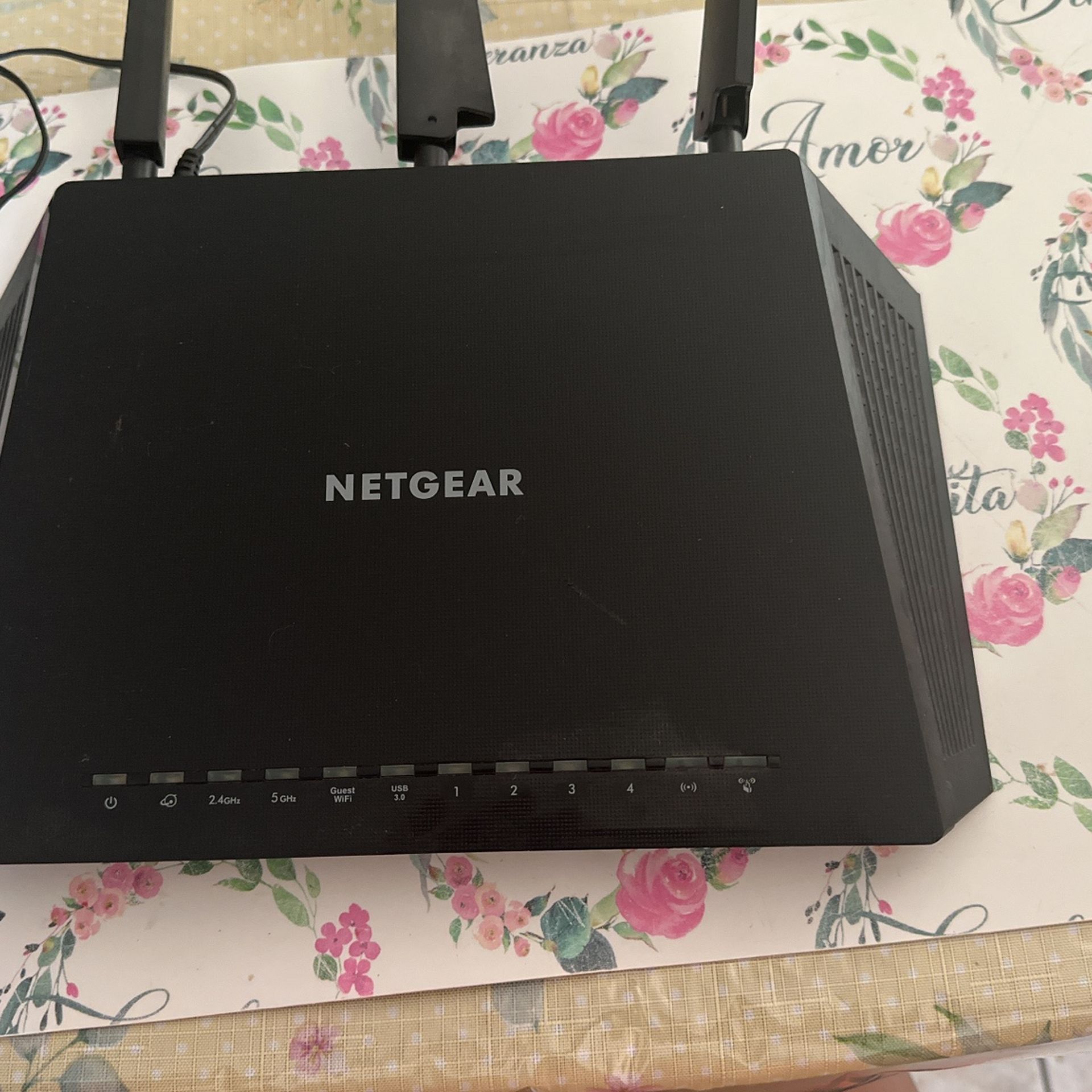 Netgear AC2100 Nighthawk Smart WiFi Router - Dual Band Gigabit
