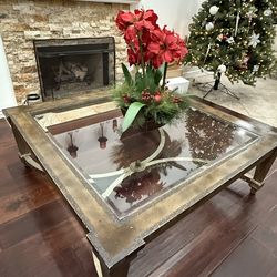 Living room table set for sale