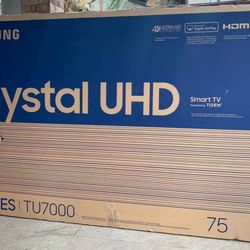 75’ Inch Samsung Crystal  4K Smart Tv 📺!!