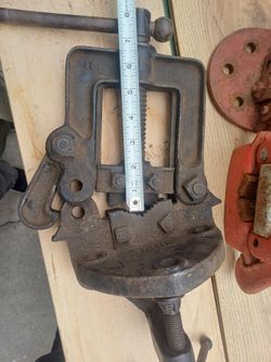 Pipe Vise 4" 