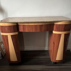 Nail Table 