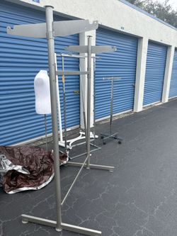 Store Fixtures And Mannequin 