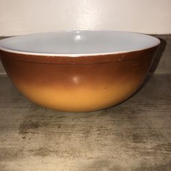 Sunburst Pyrex Mixing Bowl 404 4qt
