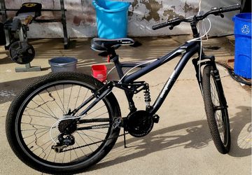 Mongoose detour mountain bike sale