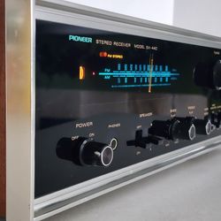 Vintage Pioneer Stereo Receiver With Phono For Turntable 
