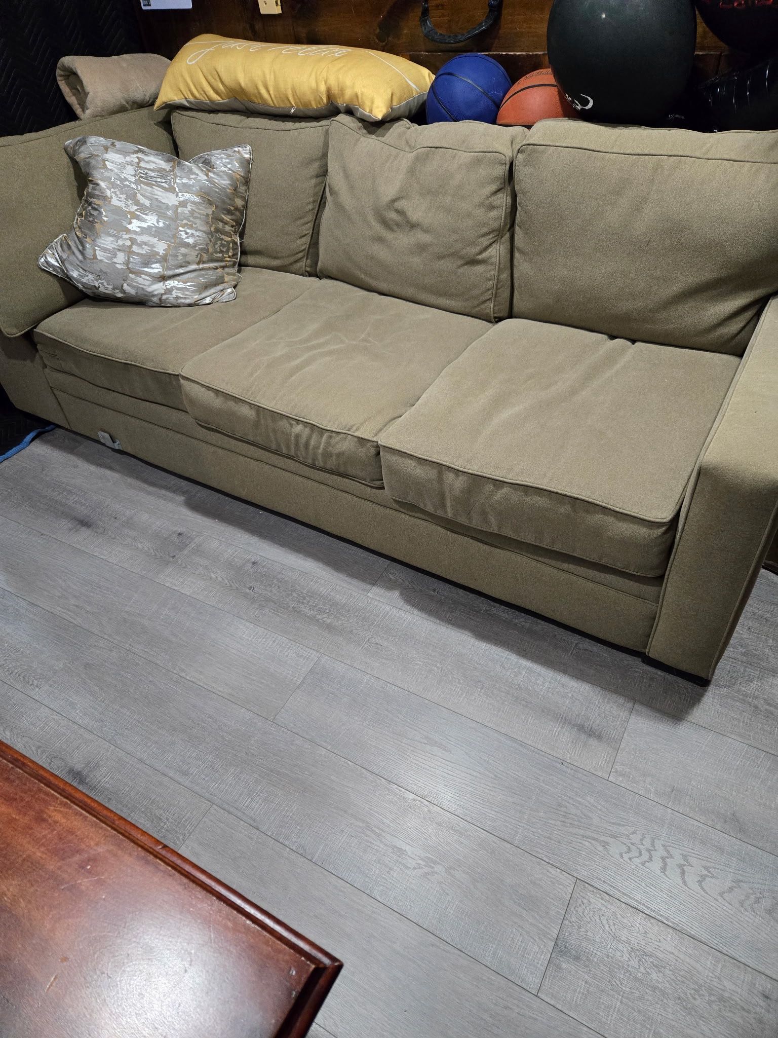 Sofa And TV Stand Best Offer