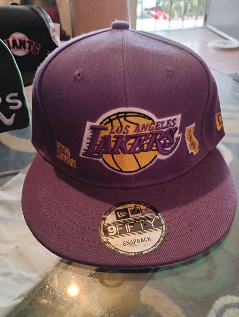 New Era Los Angeles Lakers Hats 25$