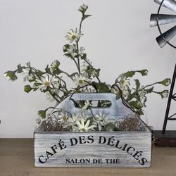 Wood Crate With Daisies