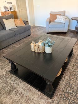 Coffee table black large