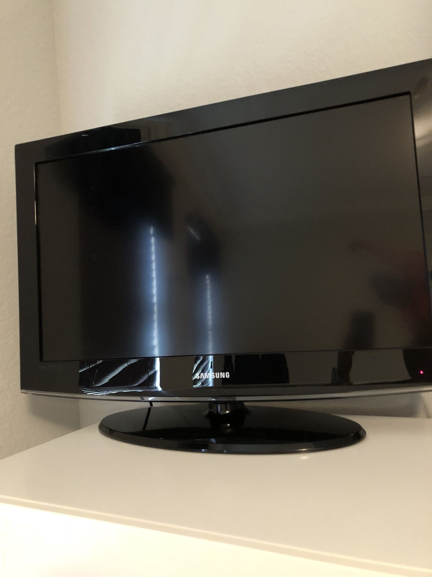 36” Samsung Tv