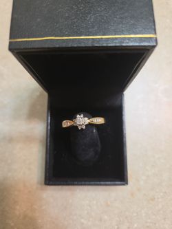 10 k gold diamond ring.  Weight is 3.3 grams