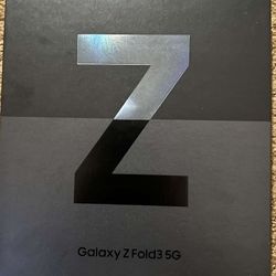 Samsung Galaxy Z Fold3 5G SM-F926U - 256GB - Phantom Black (Factory Unlocked)