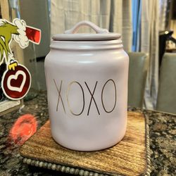 UFS/ UFT RAE DUNN XOXO PINK VALENTINES CANISTER