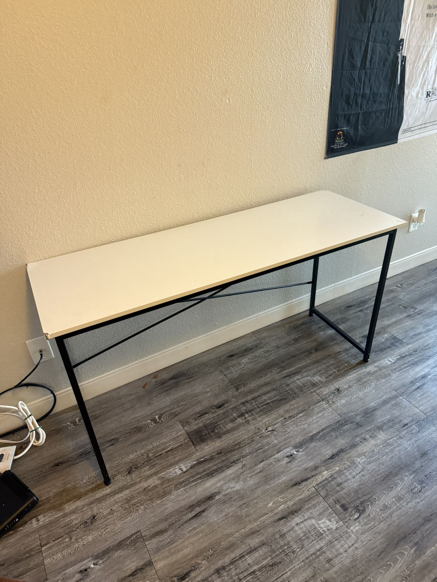 Entry Way Table