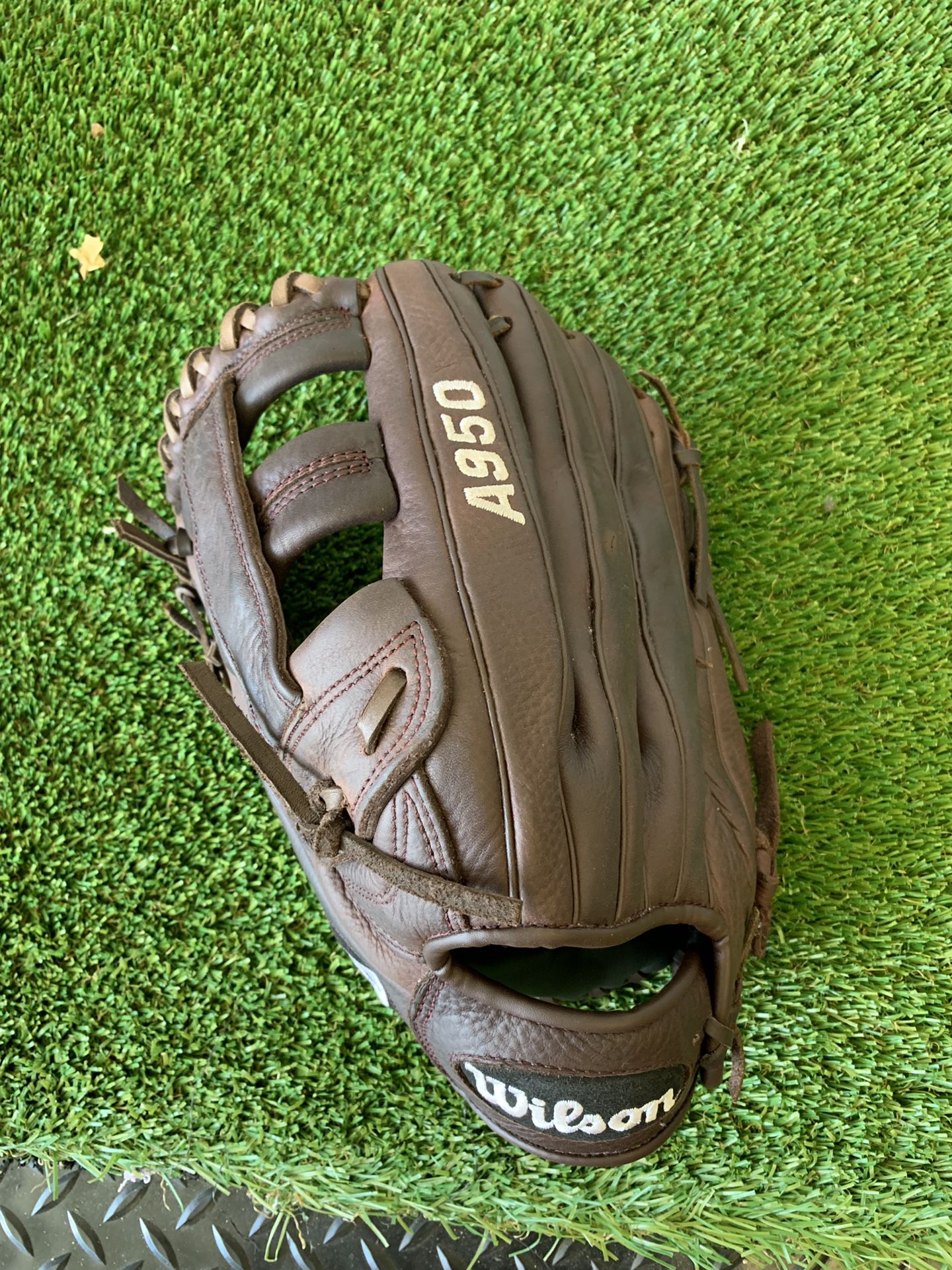 Lefty Wilson A950 13 inch Baseball Softball Glove