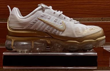 Nike Air Vapor Max 360 size 9