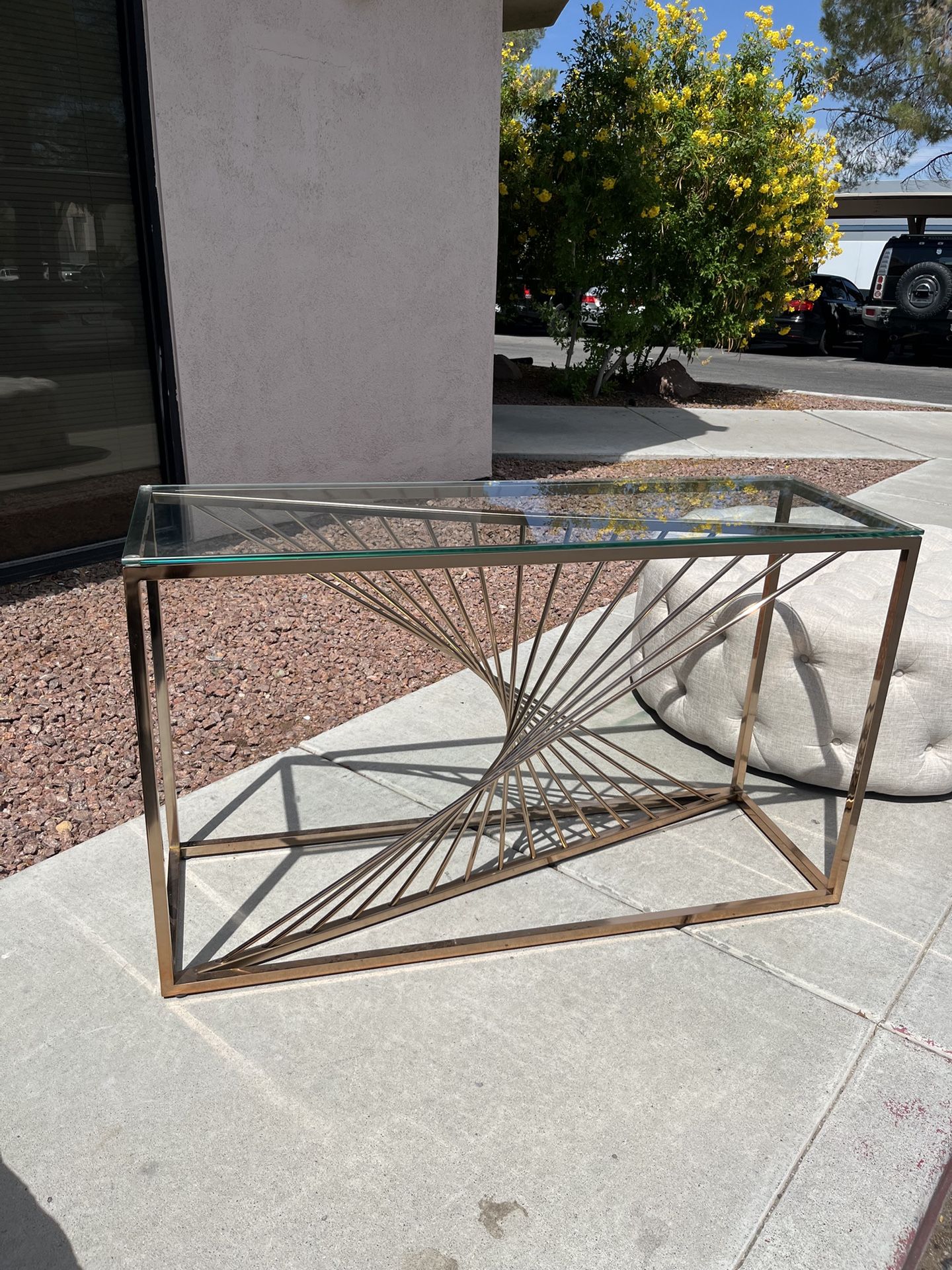 ✨ Contemporary Gold Console Table ✨($10 Delivery)