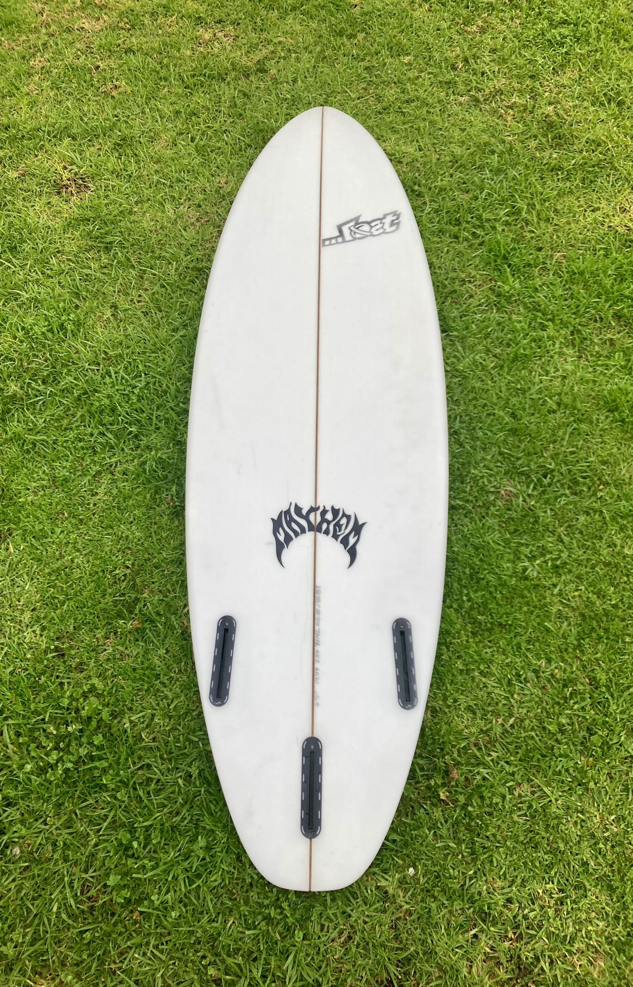 Lost Surfboard Driver 3.0 Model 6’0” X 19.44” X 2.56” 31.4 L for