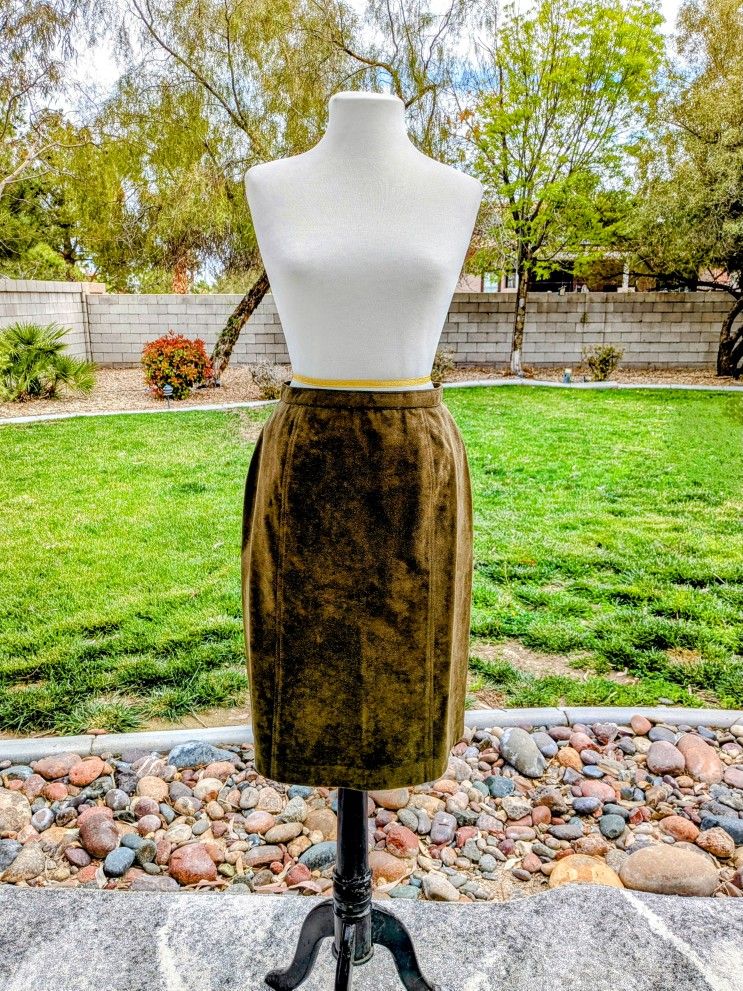 Vintage Olive Green Suede Maxi Zip-Up Lined Long A-Line Petite Medium Skirt EUC