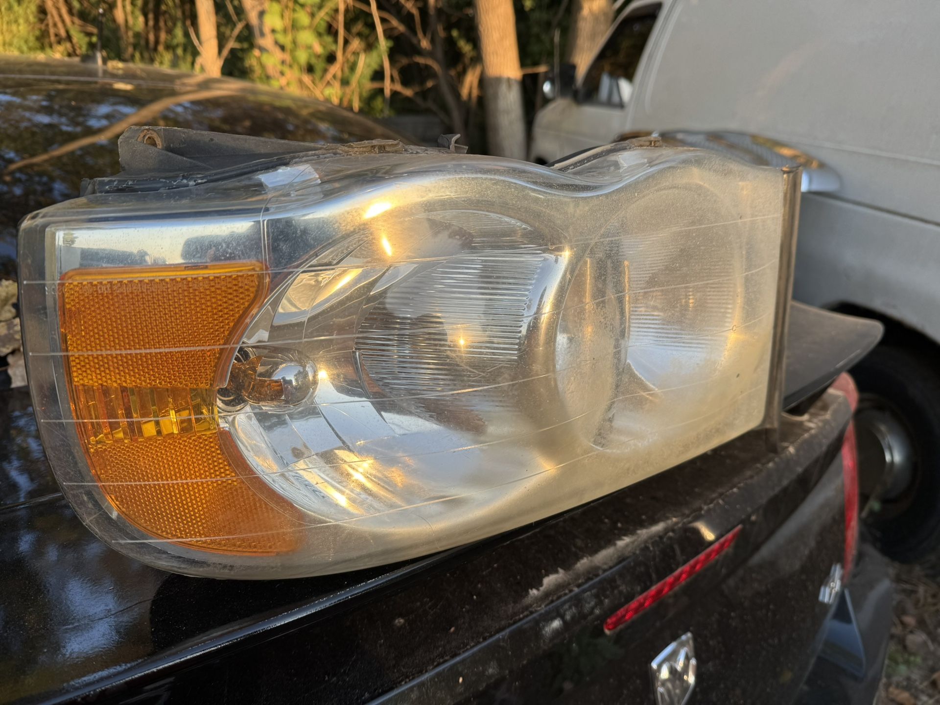 Driver Side Headlight 2004 Dodge Ram